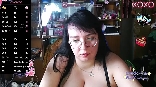 Snapshot of LeonaHarrison chatting on 10, 3, 2025 LeonaHarrison online show from 10, 3, 2025