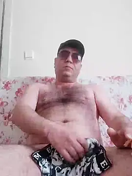 Snapshot of fraud705 chatting on 12, 3, 2025 fraud705 online show from 12, 3, 2025