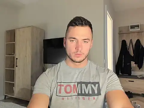 Snapshot of paulblack21 chatting on 4, 4, 2026 paulblack21 online show from 4, 4, 2026