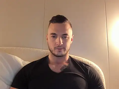 Snapshot of paulblack21 chatting on 9, 4, 2026 paulblack21 online show from 9, 4, 2026