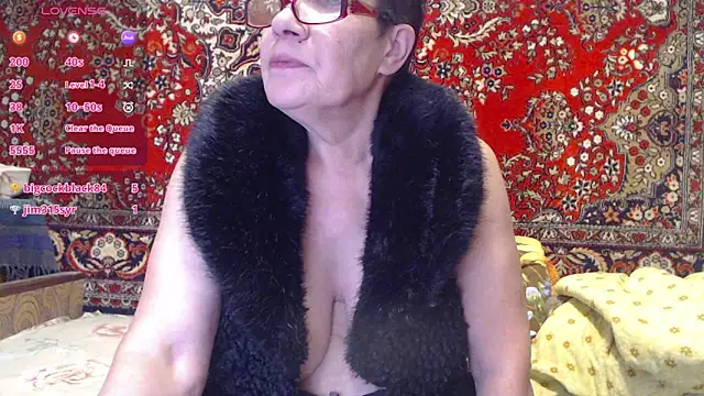 Snapshot of Sandra_Carina chatting on 12, 10, 2025 Sandra Carina online show from 12, 10, 2025