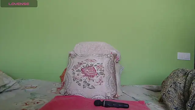 Snapshot of Sandra_Carina chatting on 19, 2, 2026 Sandra Carina online show from 19, 2, 2026