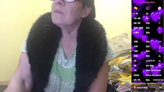 Snapshot of Sandra_Carina chatting on 31, 3, 2026 Sandra Carina online show from 31, 3, 2026
