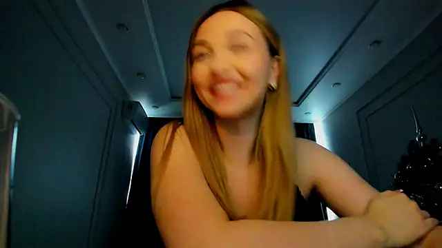 Snapshot of GracefulLook chatting on 24, 12, 2024 GracefulLook online show from 24, 12, 2024