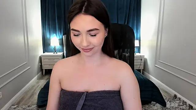 Snapshot of GracefulLook chatting on 15, 2, 2025 GracefulLook online show from 15, 2, 2025