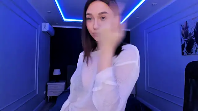 Snapshot of GracefulLook chatting on 13, 3, 2025 GracefulLook online show from 13, 3, 2025