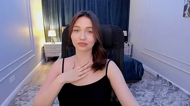 Snapshot of GracefulLook chatting on 18, 3, 2025 GracefulLook online show from 18, 3, 2025