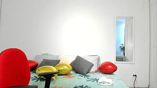 Estrella Duran online show from 17, 3, 2025