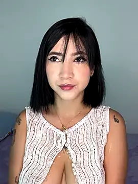 Snapshot of emma_woods_ chatting on 29, 10, 2025 emma woods online show from 29, 10, 2025