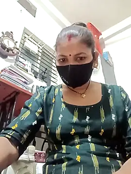 Snapshot of Riyaa-Devi chatting on 22, 12, 2025 Riyaa-Devi online show from 22, 12, 2025