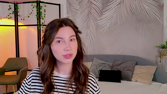 Marie Diaze online show from 18, 7, 2026