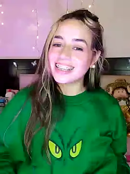 Snapshot of Natalia_Suarez chatting on 31, 12, 2024 Natalia Suarez online show from 31, 12, 2024