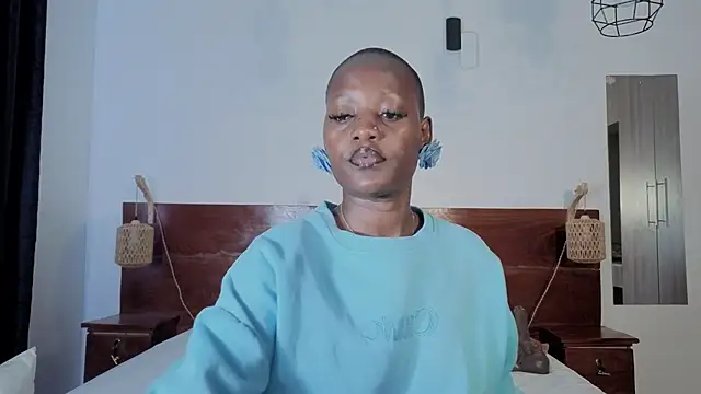 Elegant Ebony online show from 14, 7, 2026