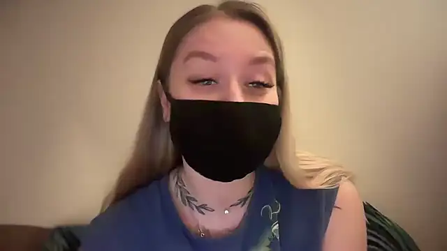 Snapshot of Isabel-Bailey chatting on 5, 1, 2025 Isabel-Bailey online show from 5, 1, 2025