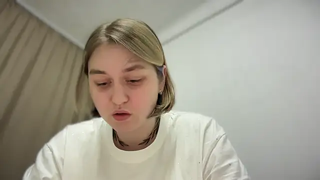 Snapshot of Isabel-Bailey chatting on 8, 10, 2025 Isabel-Bailey online show from 8, 10, 2025