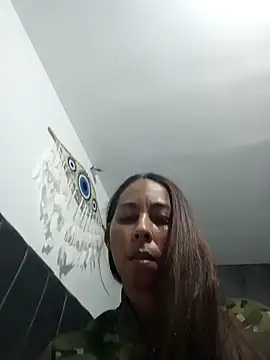Snapshot of Rosalinda_Cortez chatting on 1, 1, 2025 Rosalinda Cortez online show from 1, 1, 2025