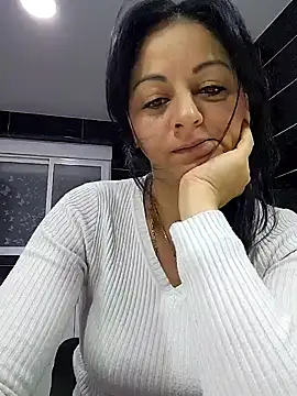 bruneta sexy23 online show from 27, 12, 2024