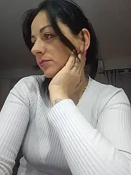 bruneta sexy23 online show from 29, 12, 2024