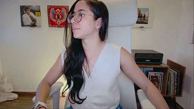 adriana  sosa  online show from 24, 6, 2026