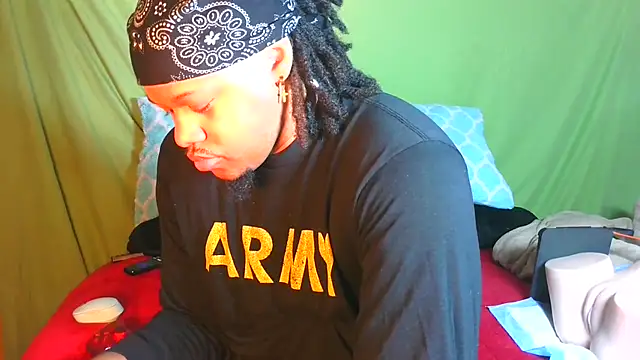 Carolinayoungin online show from 21, 10, 2025