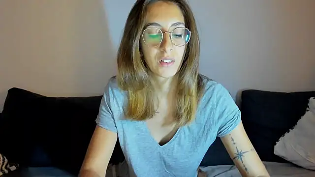 DesireMore90 online show from 17, 9, 2025