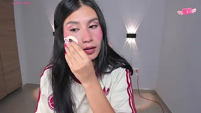 emily villamil online show from 20, 3, 2025