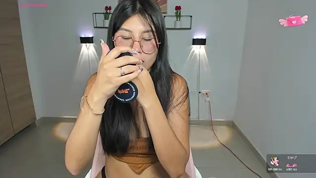 emily villamil online show from 20, 10, 2025