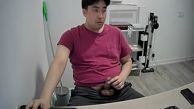 Koreanboy171 online show from 15, 4, 2026