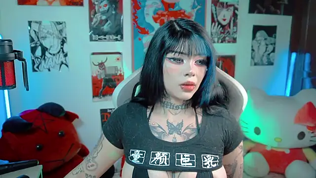 Snapshot of Deadly_Doll chatting on 24, 7, 2026 Deadly Doll online show from 24, 7, 2026