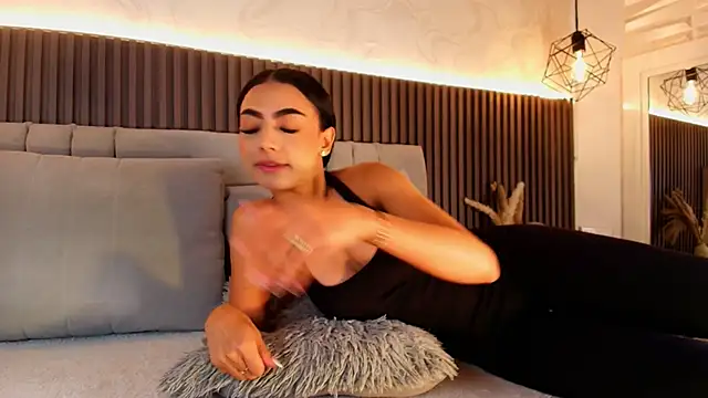 SHANONCLARK online show from 5, 1, 2026