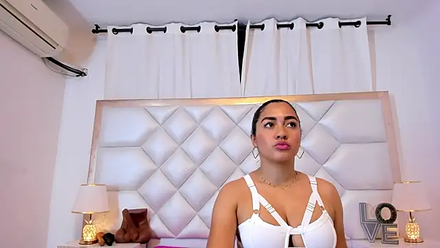 brittany069 online show from 21, 3, 2025