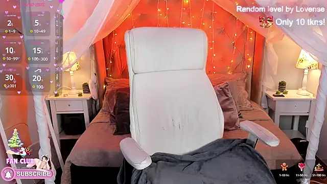 Snapshot of Ellie_Jhonson__ chatting on 11, 12, 2024 Ellie Jhonson online show from 11, 12, 2024