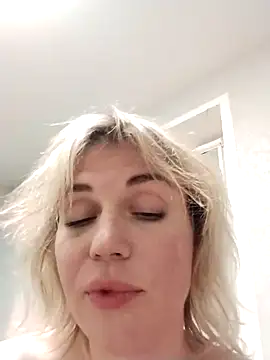 Snapshot of Linda_Gregory chatting on 4, 10, 2025 Linda Gregory online show from 4, 10, 2025