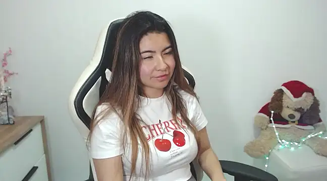 Snapshot of alice_middlee chatting on 7, 1, 2025 alice middlee online show from 7, 1, 2025