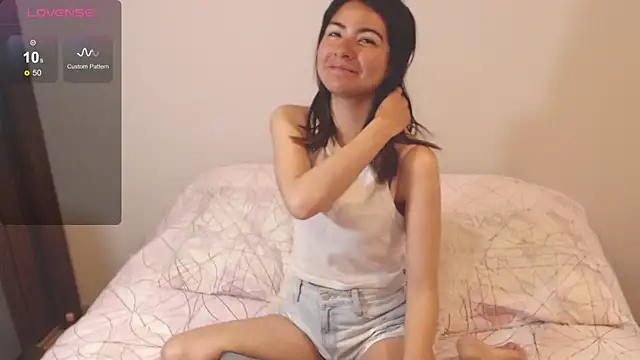 Snapshot of alice_middlee chatting on 22, 9, 2025 alice middlee online show from 22, 9, 2025