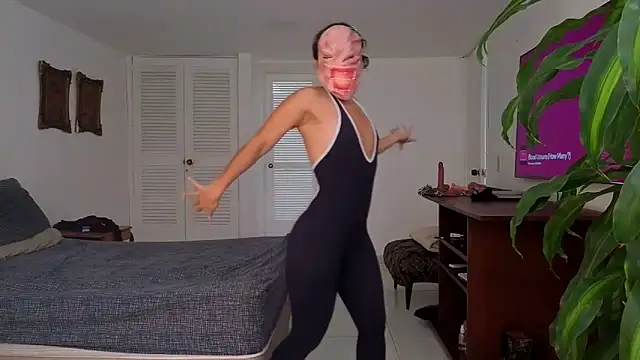 Snapshot of Princess_Celta chatting on 11, 10, 2025 Princess Celta online show from 11, 10, 2025