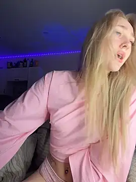 Snapshot of Good__Girl_ chatting on 17, 2, 2026 Good Girl online show from 17, 2, 2026