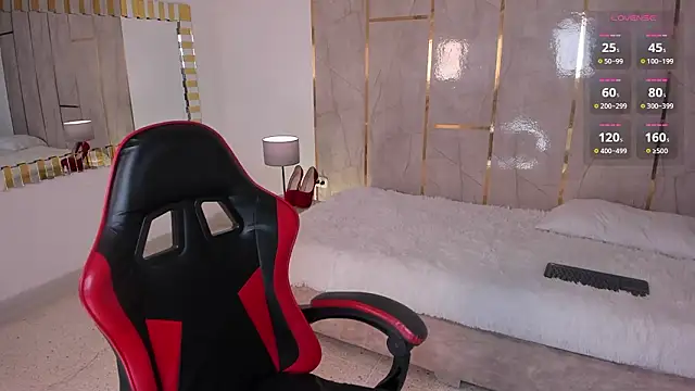 Jiggly   online show from 14, 3, 2026