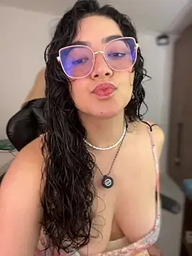 Lia flowers online show from 16, 2, 2026