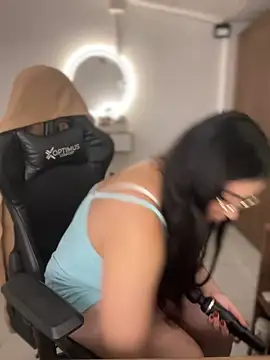 Lia flowers online show from 12, 3, 2026