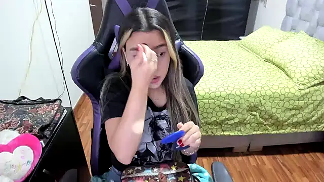 LuisaReyes 2911 online show from 25, 10, 2025