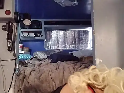 Snapshot of jtru304 chatting on 13, 11, 2025 jtru304 online show from 13, 11, 2025