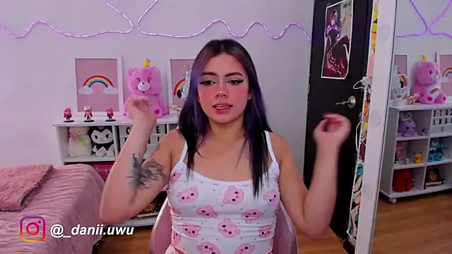 Snapshot of CuteDani_ chatting on 15, 1, 2025 CuteDani online show from 15, 1, 2025