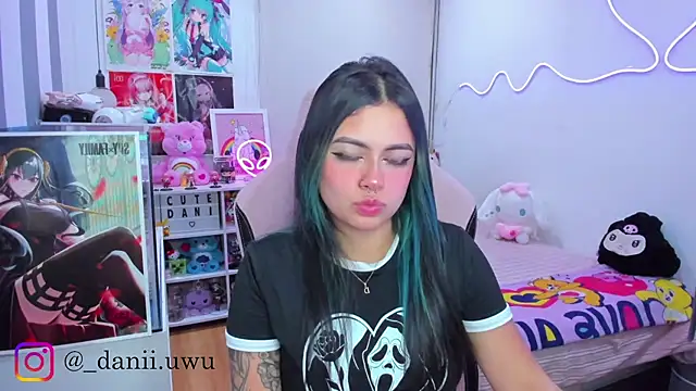 CuteDani  online show from 9, 1, 2026