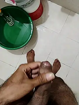 Snapshot of Instant_charger@xh chatting on 7, 1, 2026 Instant chargerxh online show from 7, 1, 2026