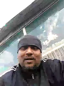 Dick 6inches online show from 17, 2, 2025