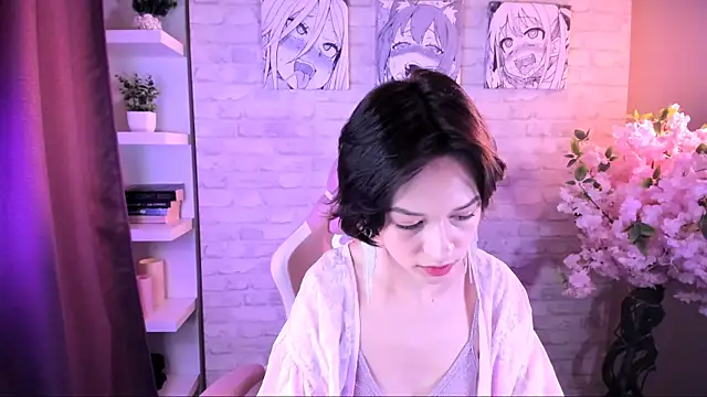 Snapshot of VivianLy_ chatting on 20, 12, 2025 VivianLy online show from 20, 12, 2025