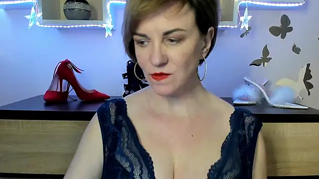 feliziaDesire online show from 5, 3, 2025