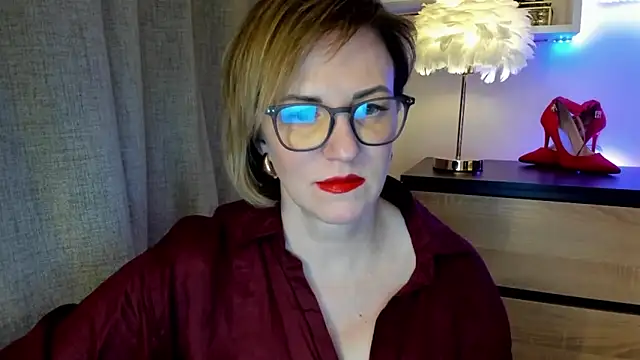 feliziaDesire online show from 21, 10, 2025