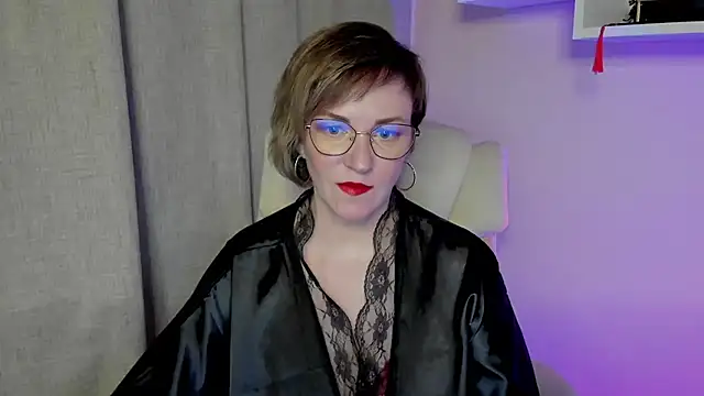 Snapshot of feliziaDesire chatting on 11, 5, 2026 feliziaDesire online show from 11, 5, 2026
